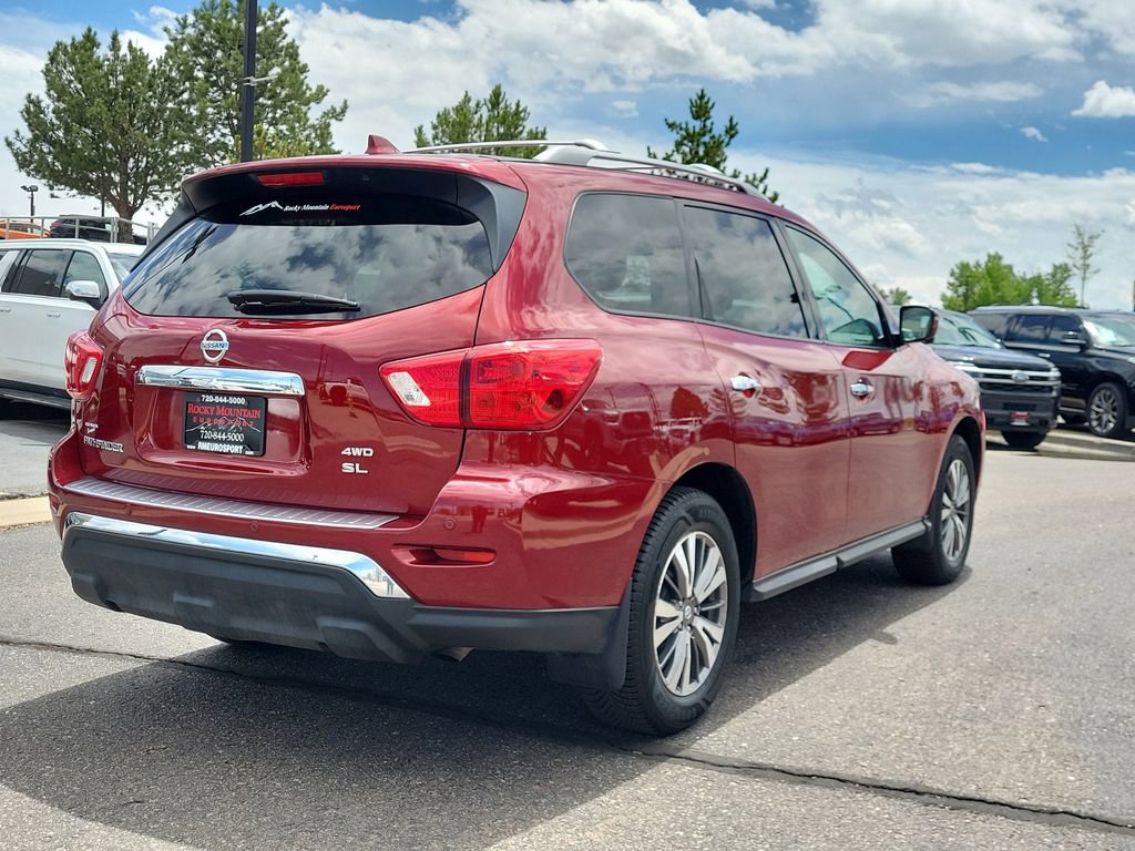 Used 2020 Nissan Pathfinder SL AWD/4WD image 4
