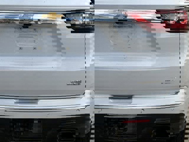 Used 2019 Chevrolet Traverse Premier w/ Driver Confidence II Package image 7