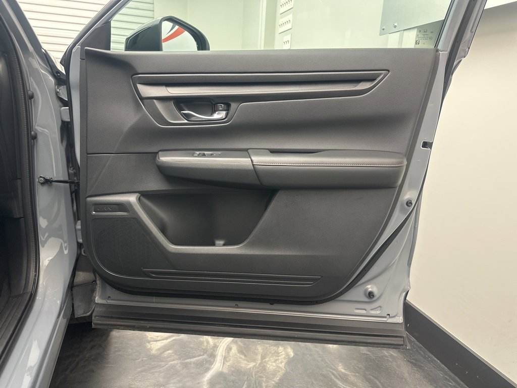 Used 2025 Honda CR-V Sport image 10