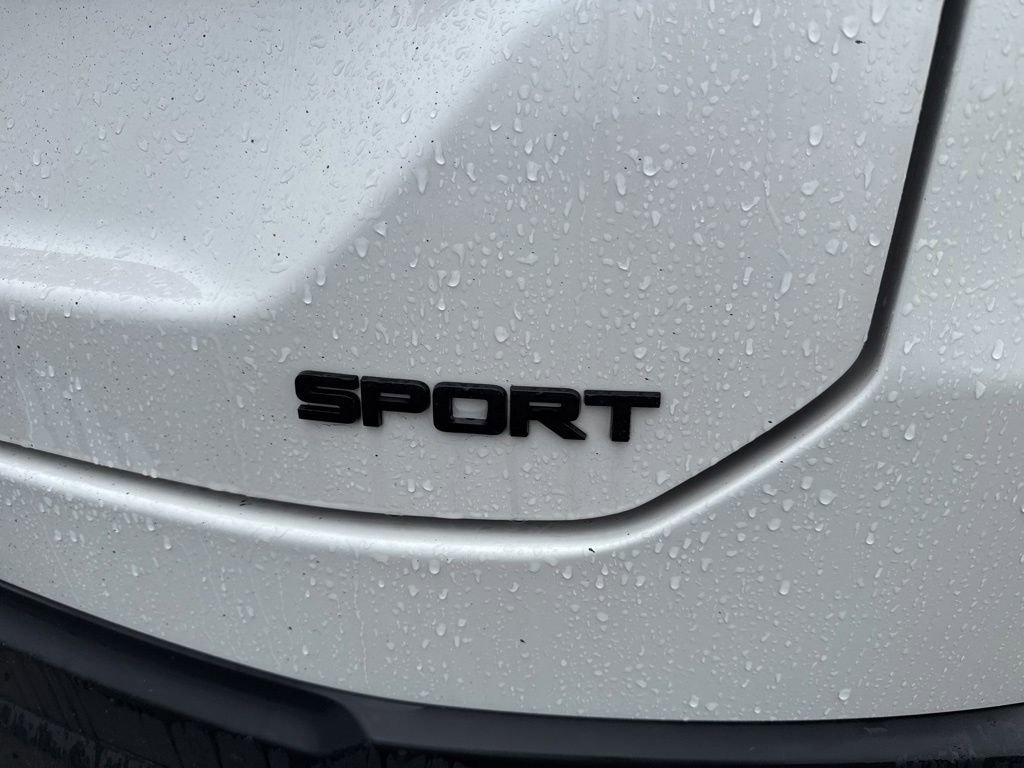 Used 2025 Honda Pilot Sport image 3