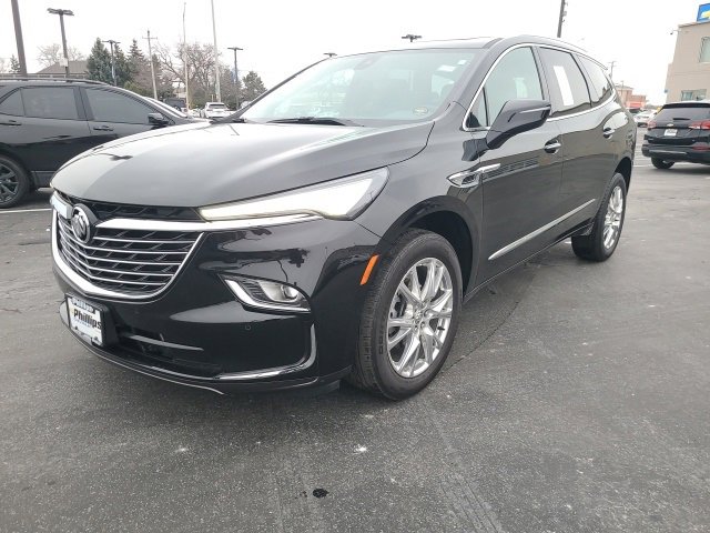 Used 2024 Buick Enclave Essence w/ Experience Buick Package