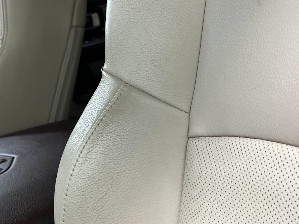 Used 2014 RAM 1500 Laramie w/ Convenience Group AWD/4WD image 19