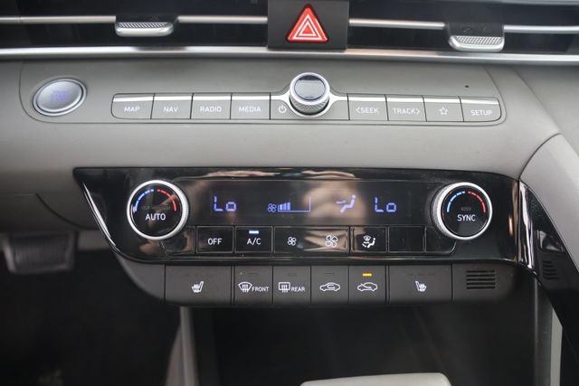 Used 2023 Hyundai Elantra SEL FWD image 15