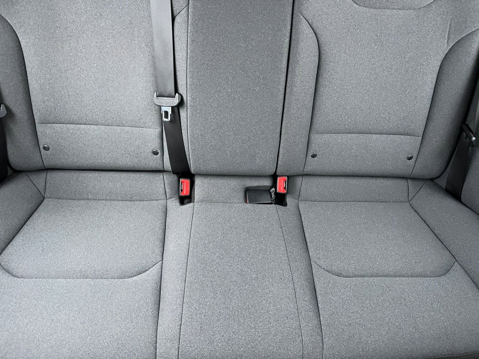 Used 2025 Kia K4 LXS image 37