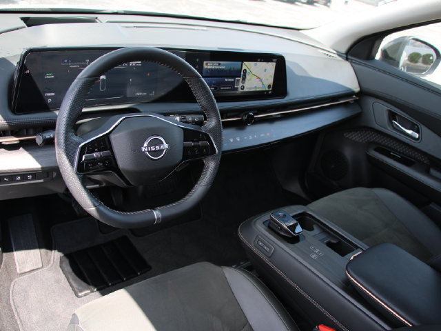 Used 2024 Nissan Ariya AWD image 4