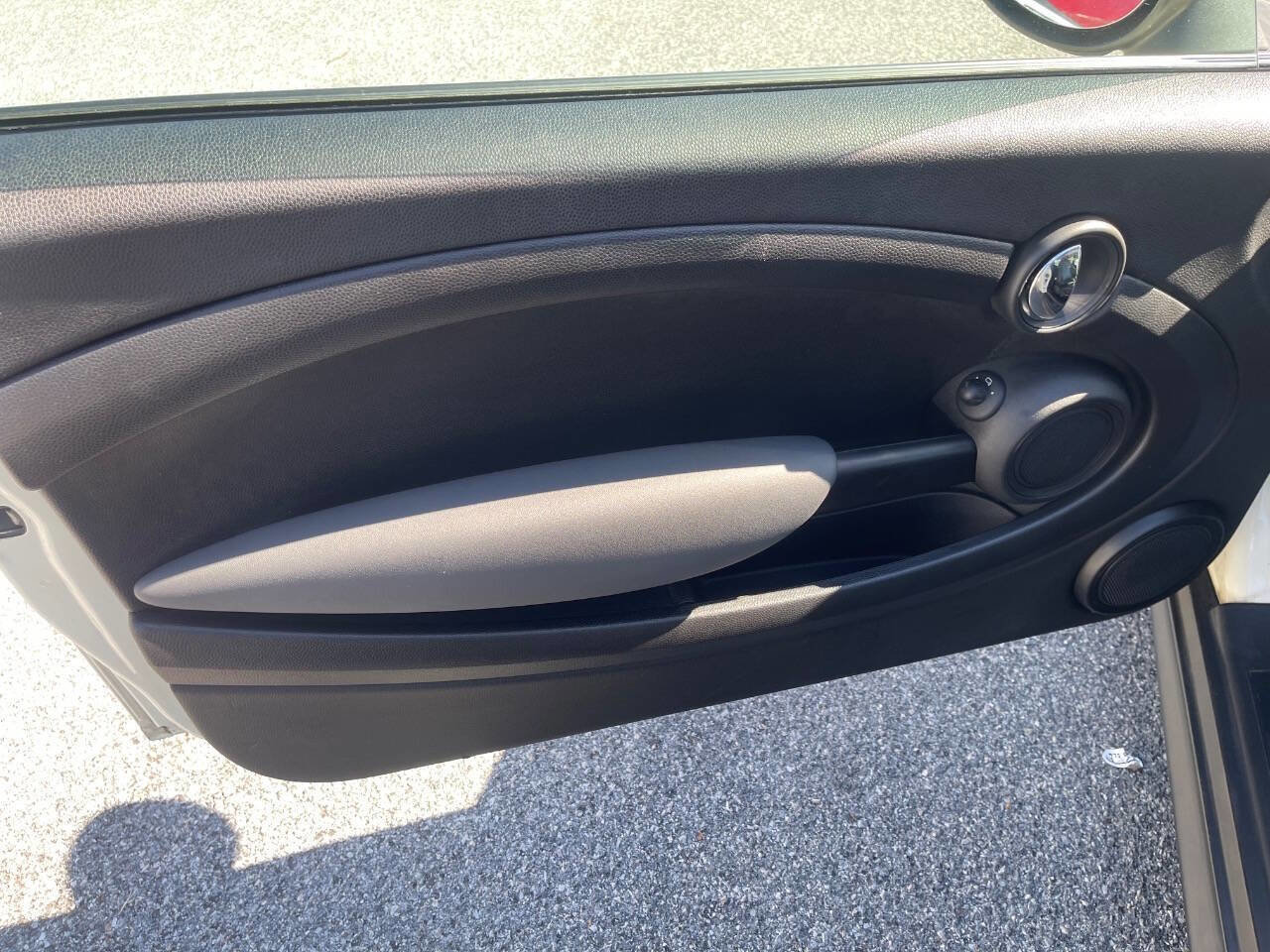 Used 2012 MINI Cooper Hardtop FWD image 12
