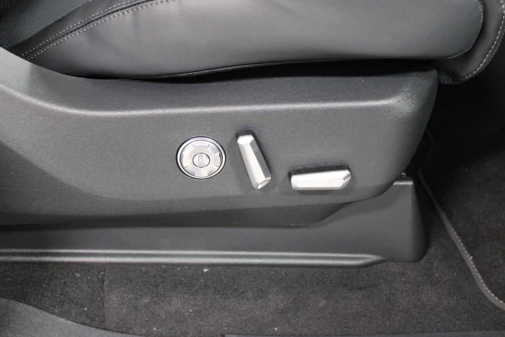 New 2026 Lincoln Navigator Reserve w/ Jet Appearance Package image 34