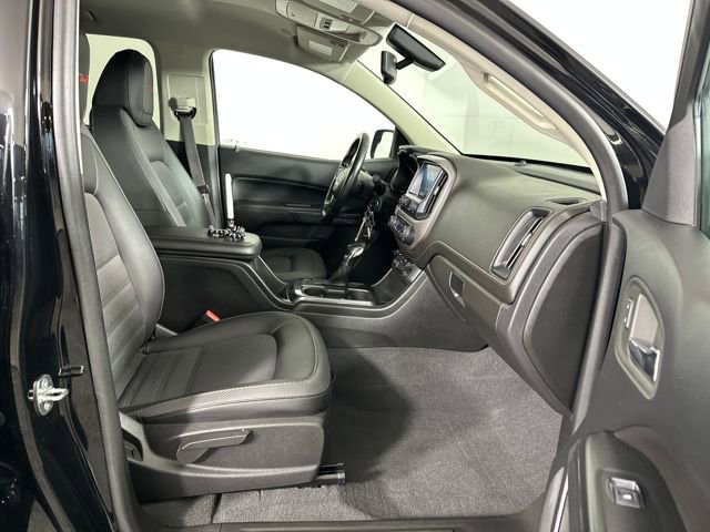 Used 2022 GMC Canyon AT4 image 28