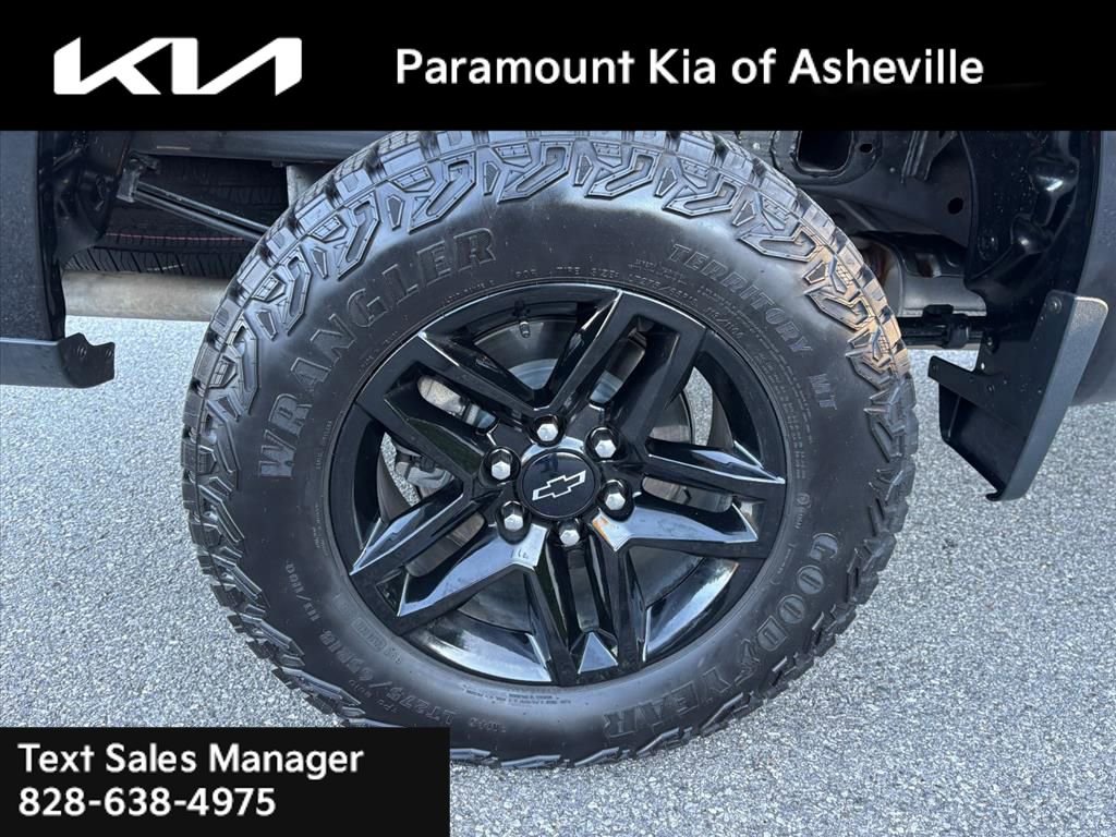 Used 2024 Chevrolet Silverado 1500 Custom Trail Boss w/ Midnight Edition image 30