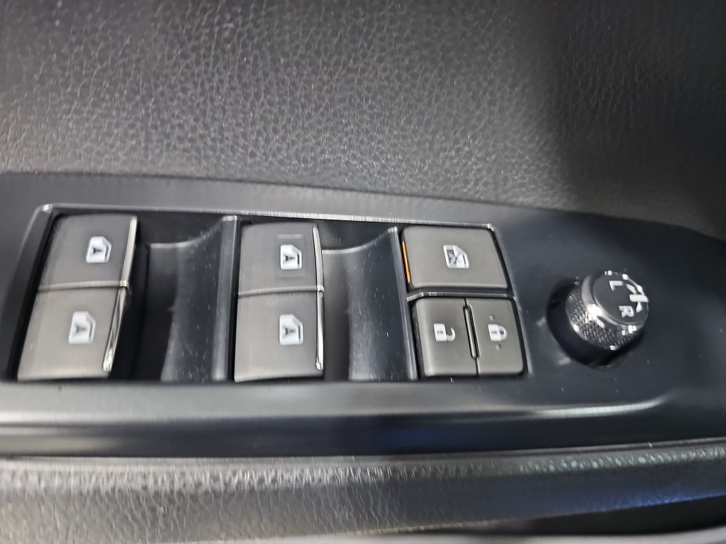 Used 2018 Toyota Camry XSE w/ Audio Package FWD image 30