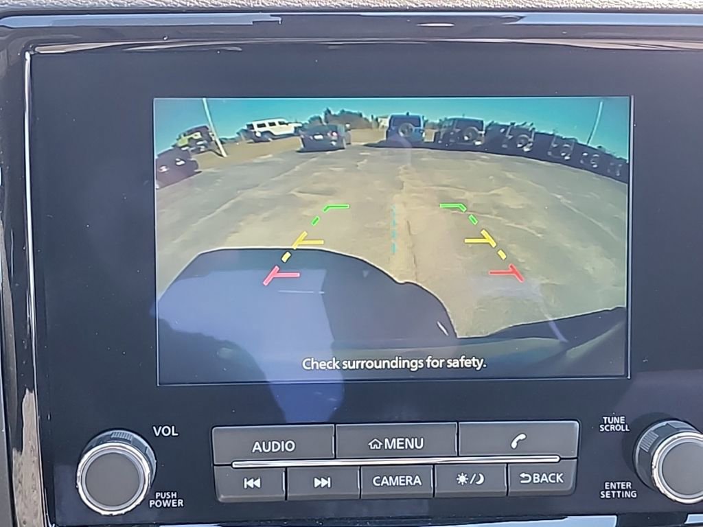 Used 2023 Nissan Frontier SV image 25