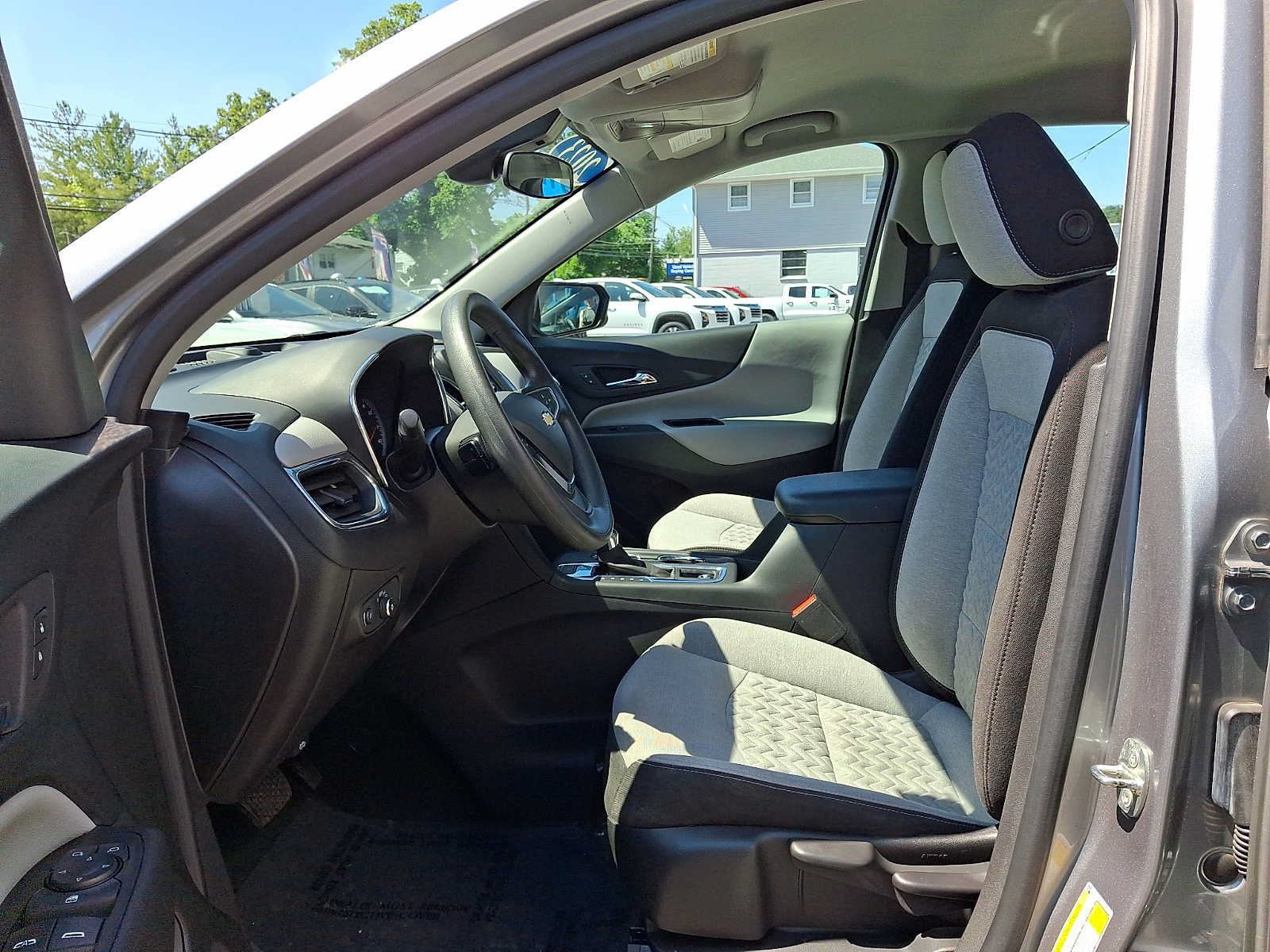 Certified 2023 Chevrolet Equinox LS w/ LPO, Floor Liner Package AWD/4WD image 11
