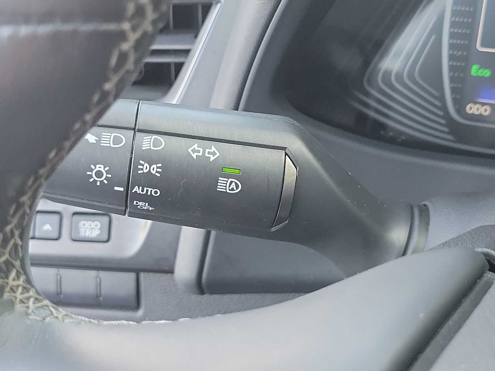 Used 2020 Lexus UX 200 w/ Premium Package FWD image 25