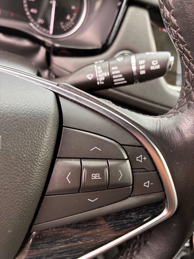 Used 2023 Cadillac XT5 Premium Luxury AWD/4WD image 32