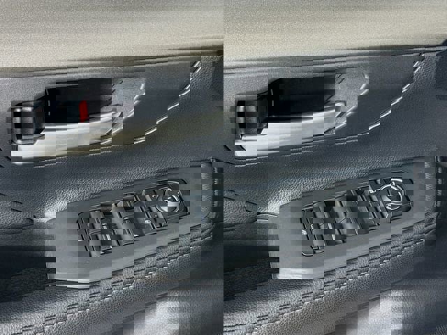 Certified 2025 Toyota Grand Highlander FWD image 17