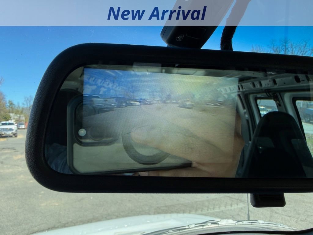 Used 2023 GMC Savana 2500 w/ Driver Convenience Package image 10