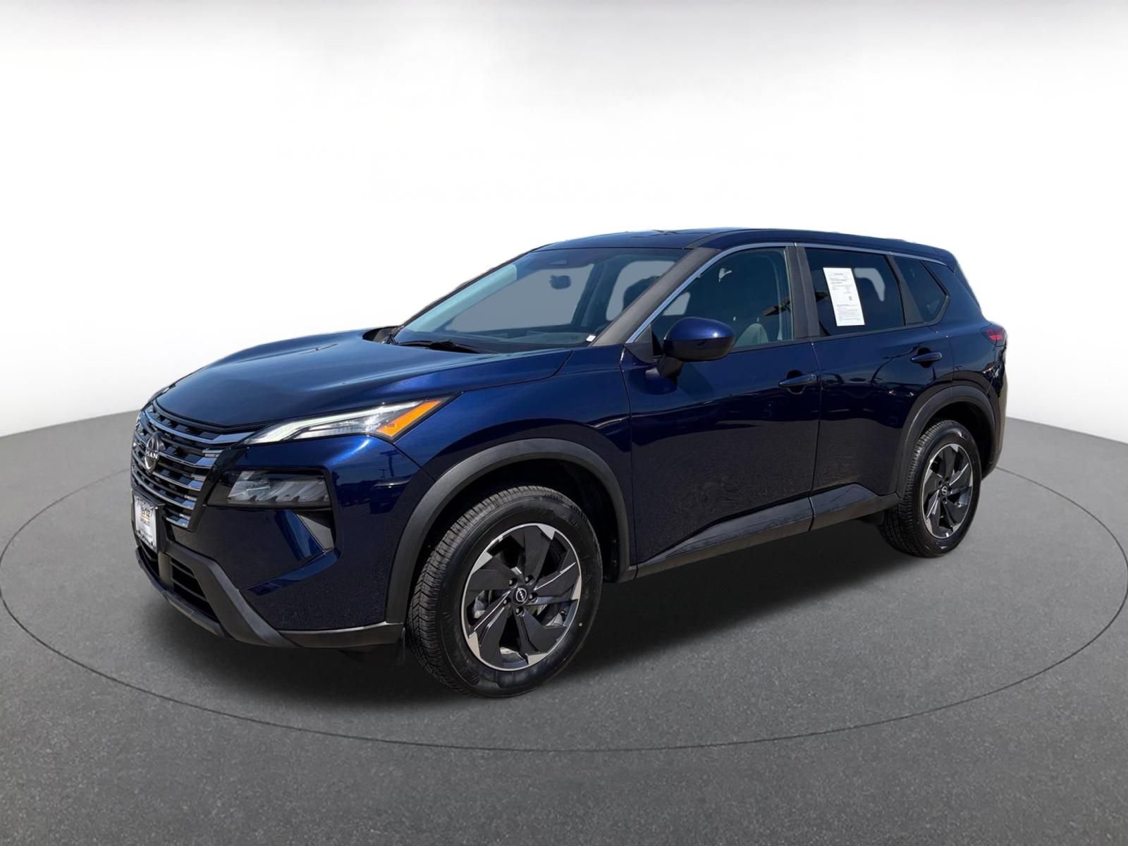Used 2025 Nissan Rogue SV FWD image 4