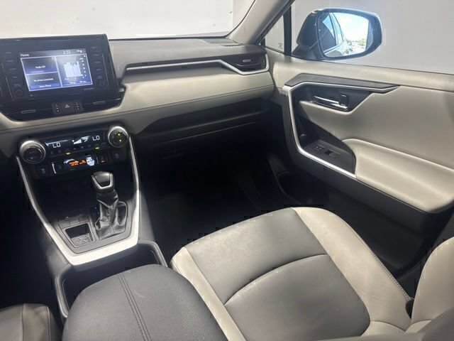 Used 2022 Toyota RAV4 XLE Premium FWD image 22