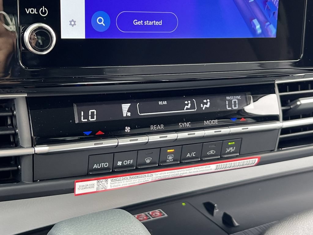 Used 2026 Toyota Sienna LE FWD image 16