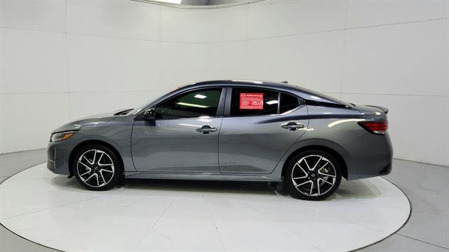 Certified 2024 Nissan Sentra SR FWD image 5
