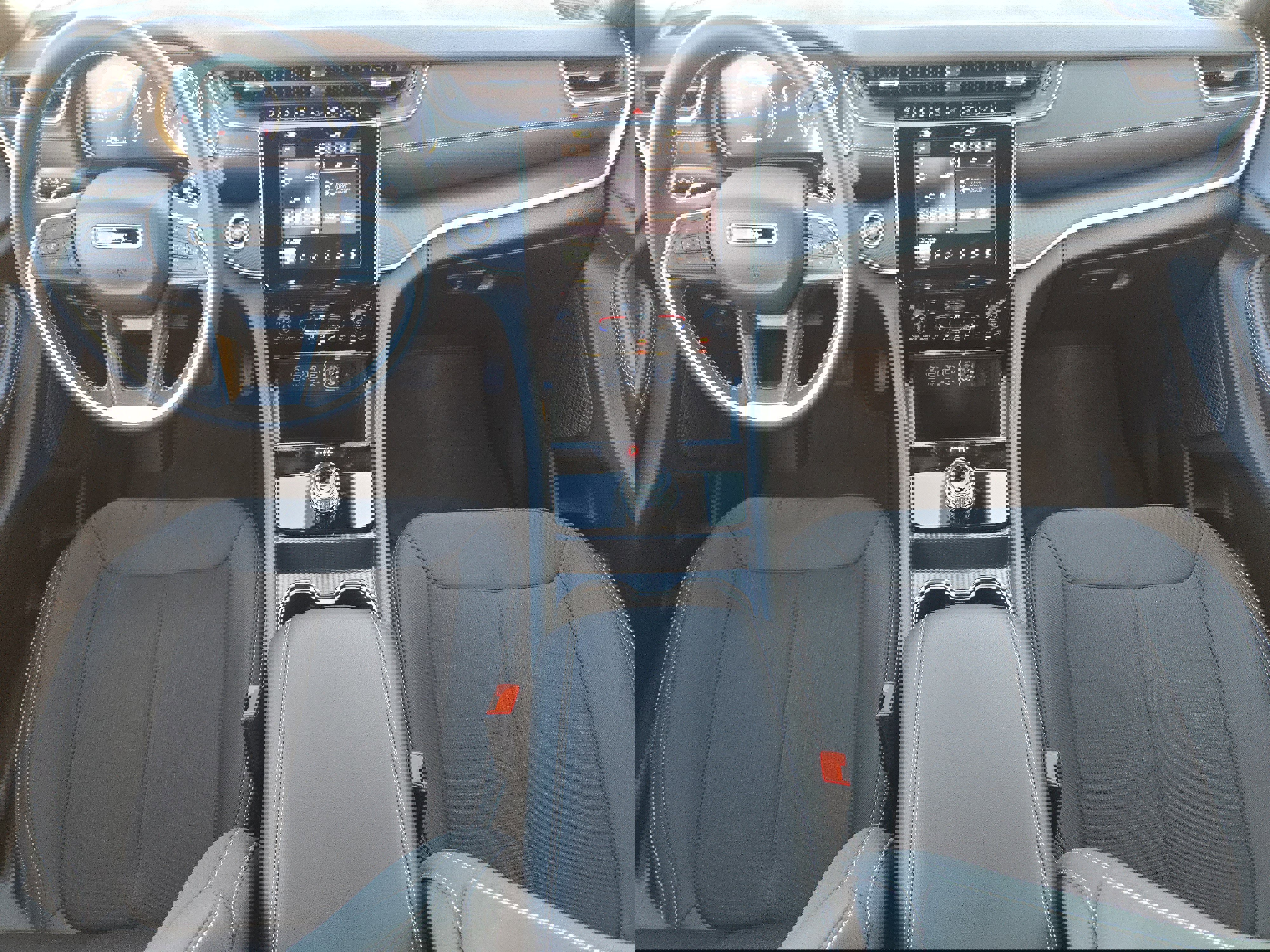 New 2025 Jeep Grand Cherokee 4WD image 14