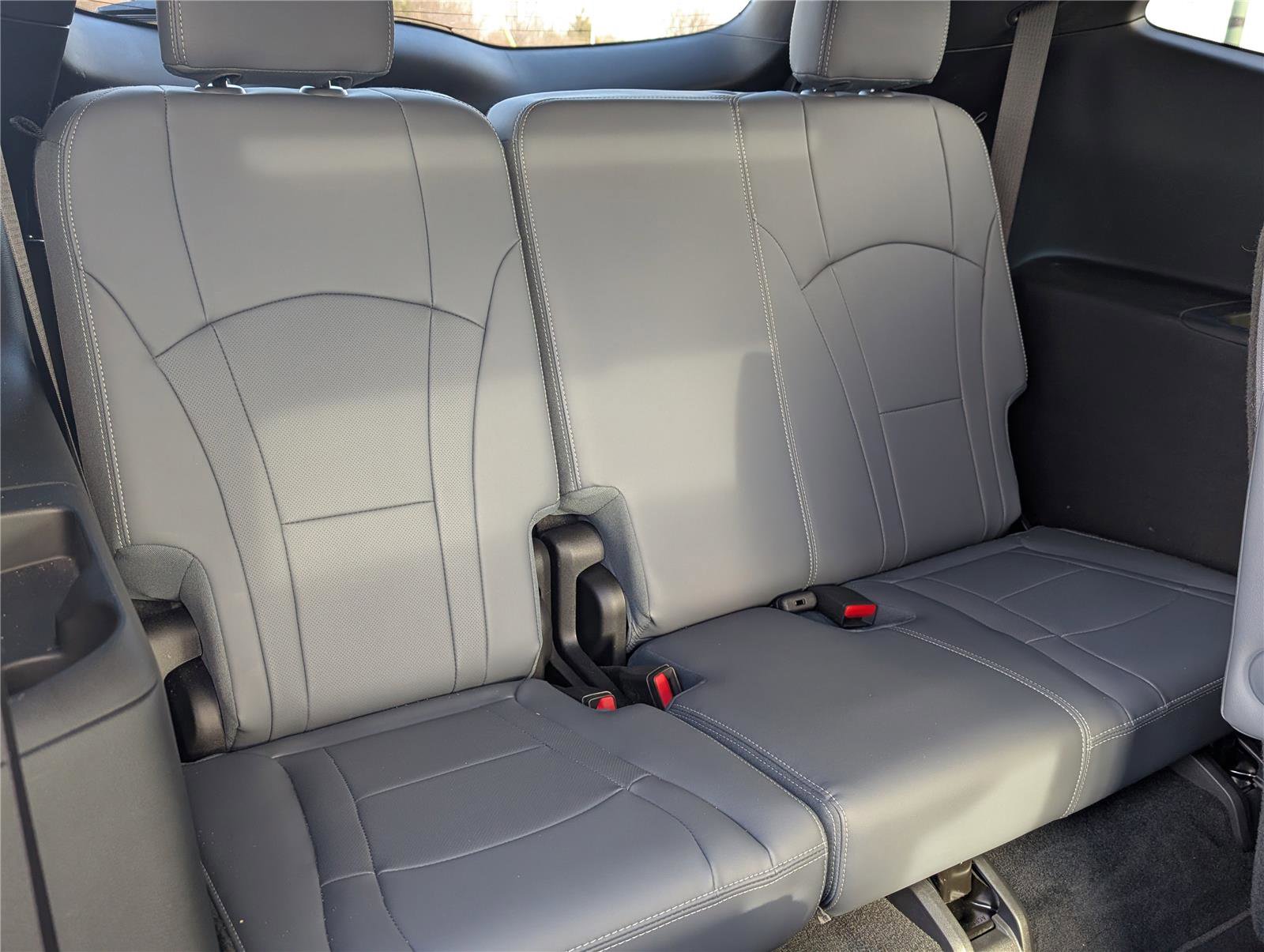 Used 2023 Buick Enclave Essence w/ Experience Buick Package image 12