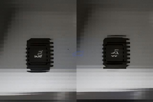 Used 2017 Land Rover Range Rover Long Wheelbase Autobiography image 34