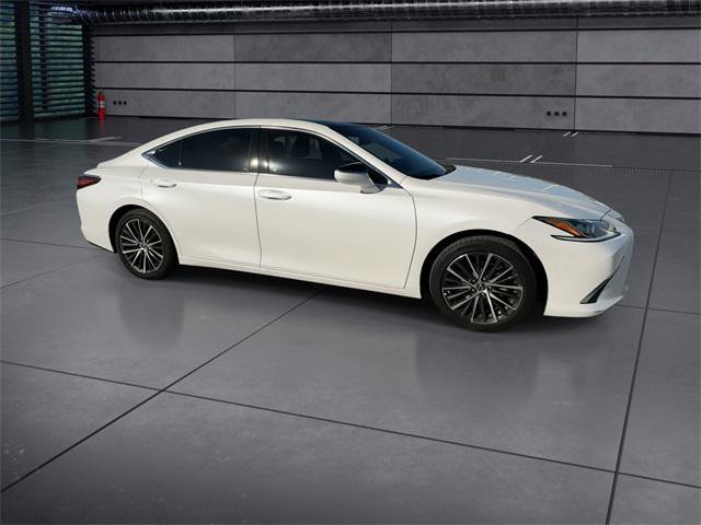 Certified 2024 Lexus ES 350 w/ Premium Package image 2