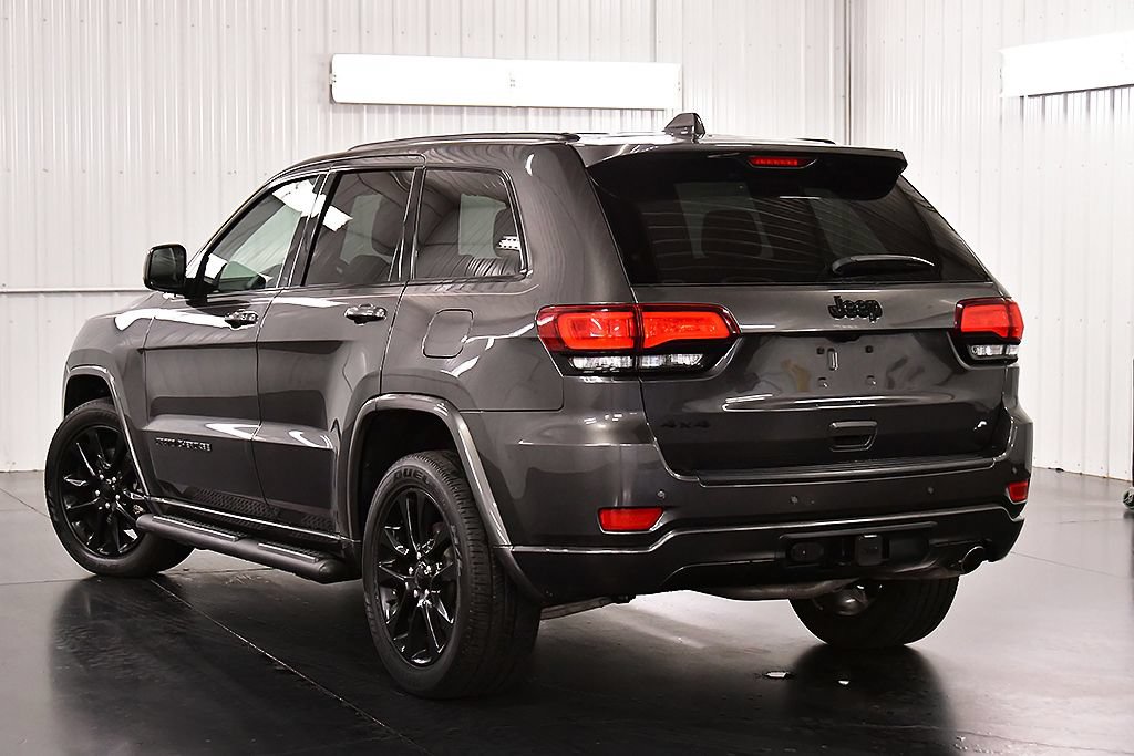 Used 2021 Jeep Grand Cherokee Laredo X AWD/4WD image 5