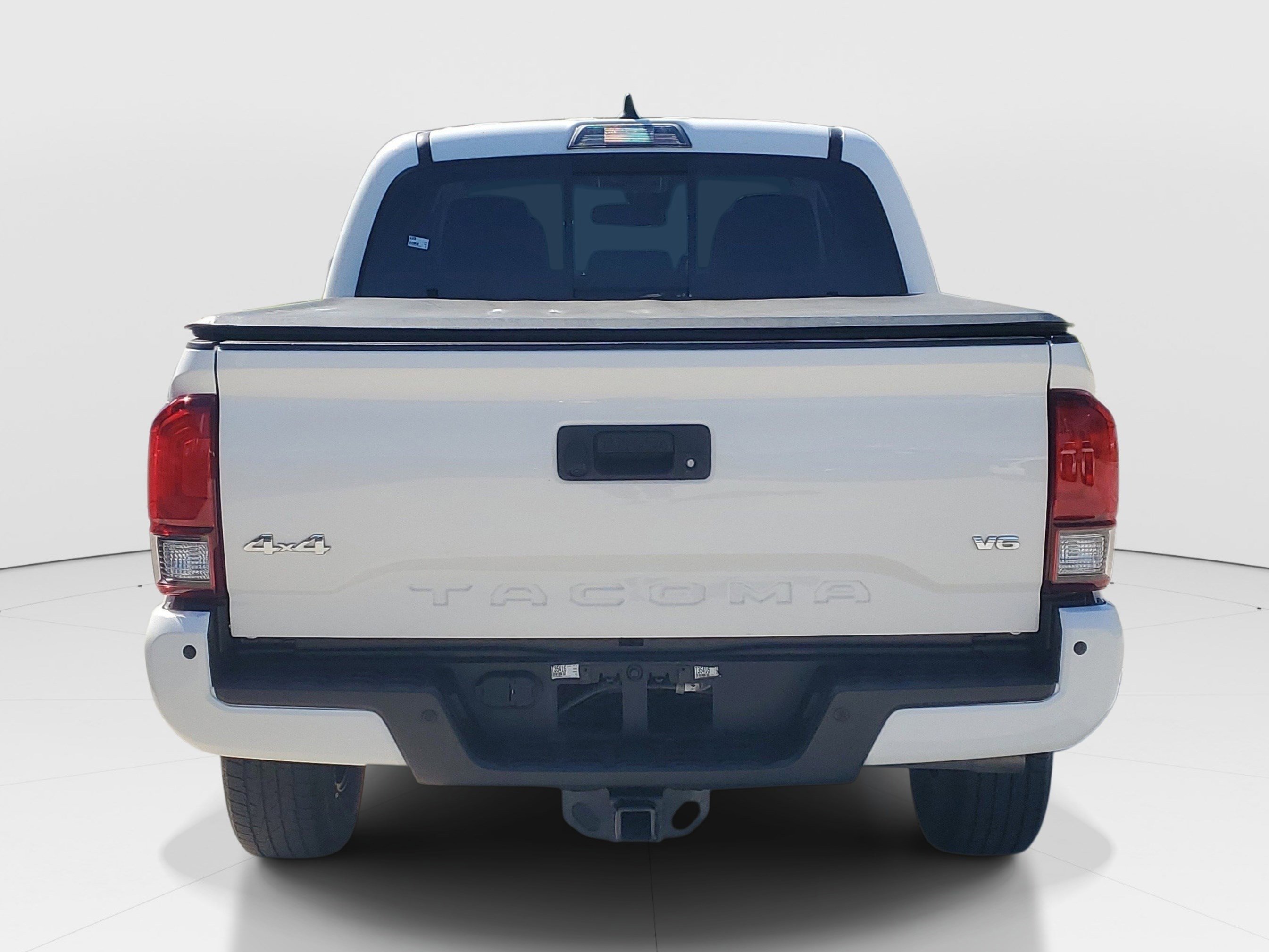 Used 2023 Toyota Tacoma SR5 AWD/4WD image 4