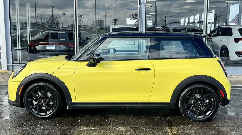 Used 2025 MINI Cooper S FWD image 37