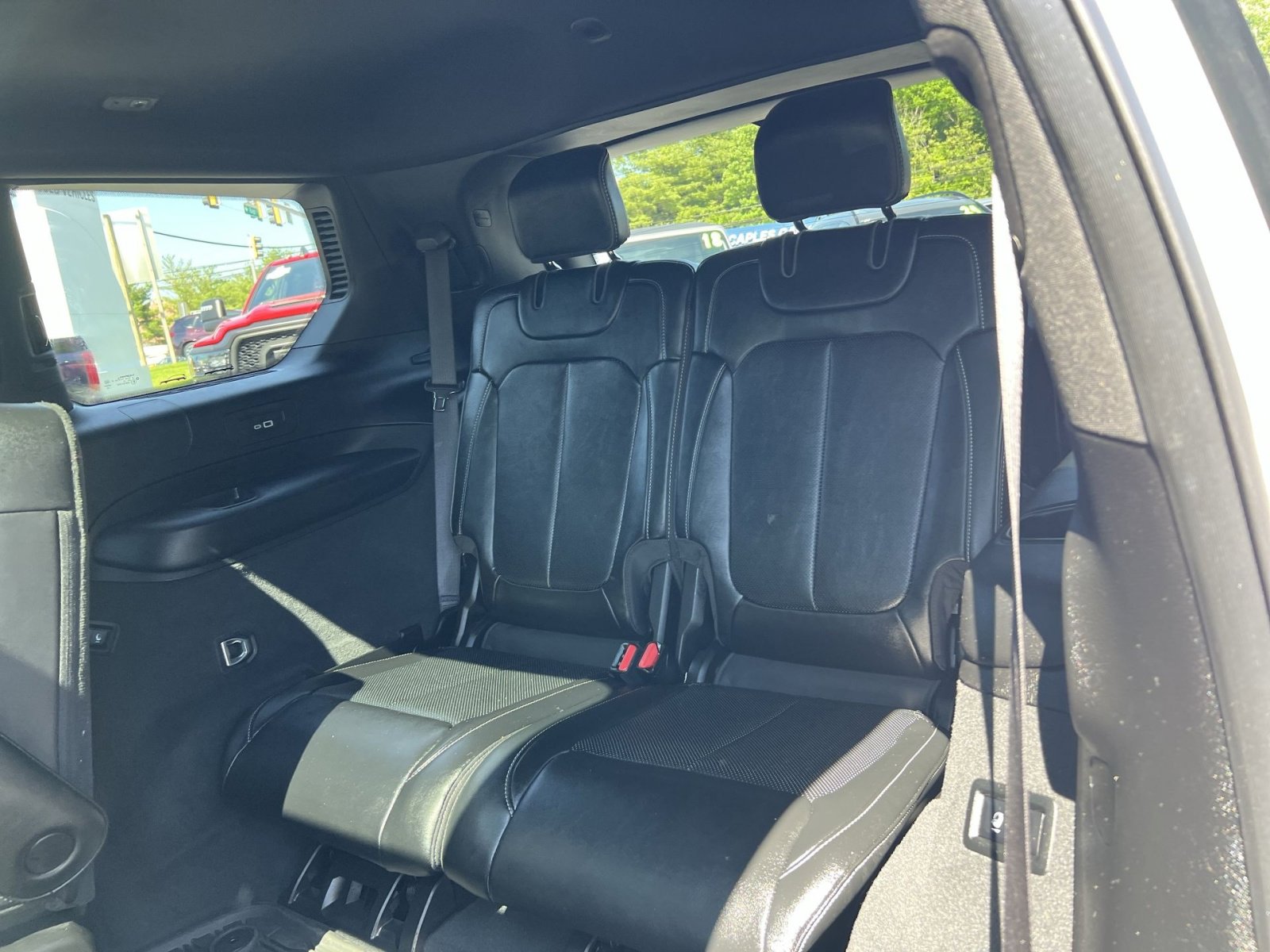 Used 2023 Jeep Grand Cherokee L Overland w/ Advanced Protech Group III AWD/4WD image 26
