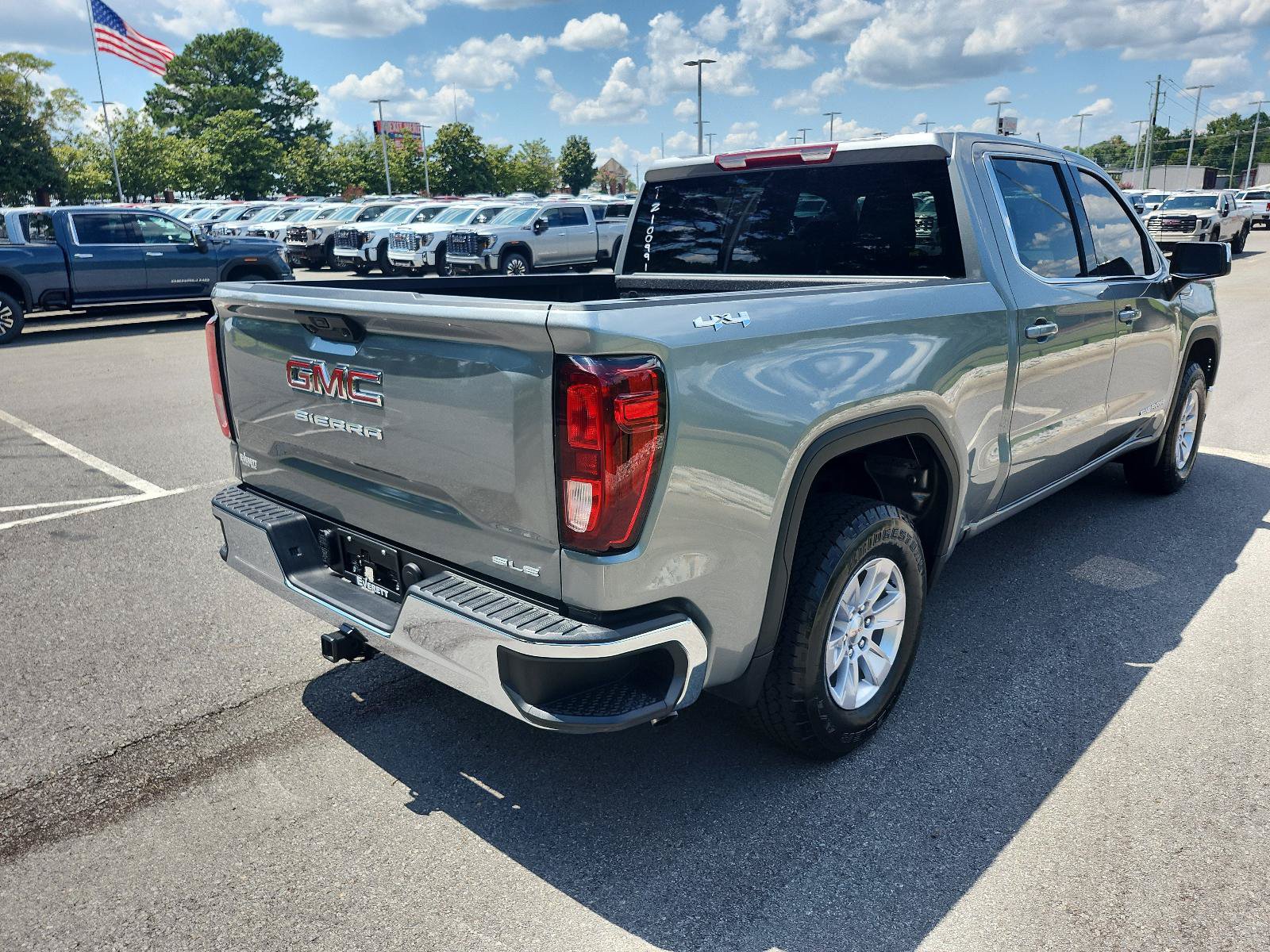 Certified 2026 GMC Sierra 1500 SLE AWD/4WD image 3