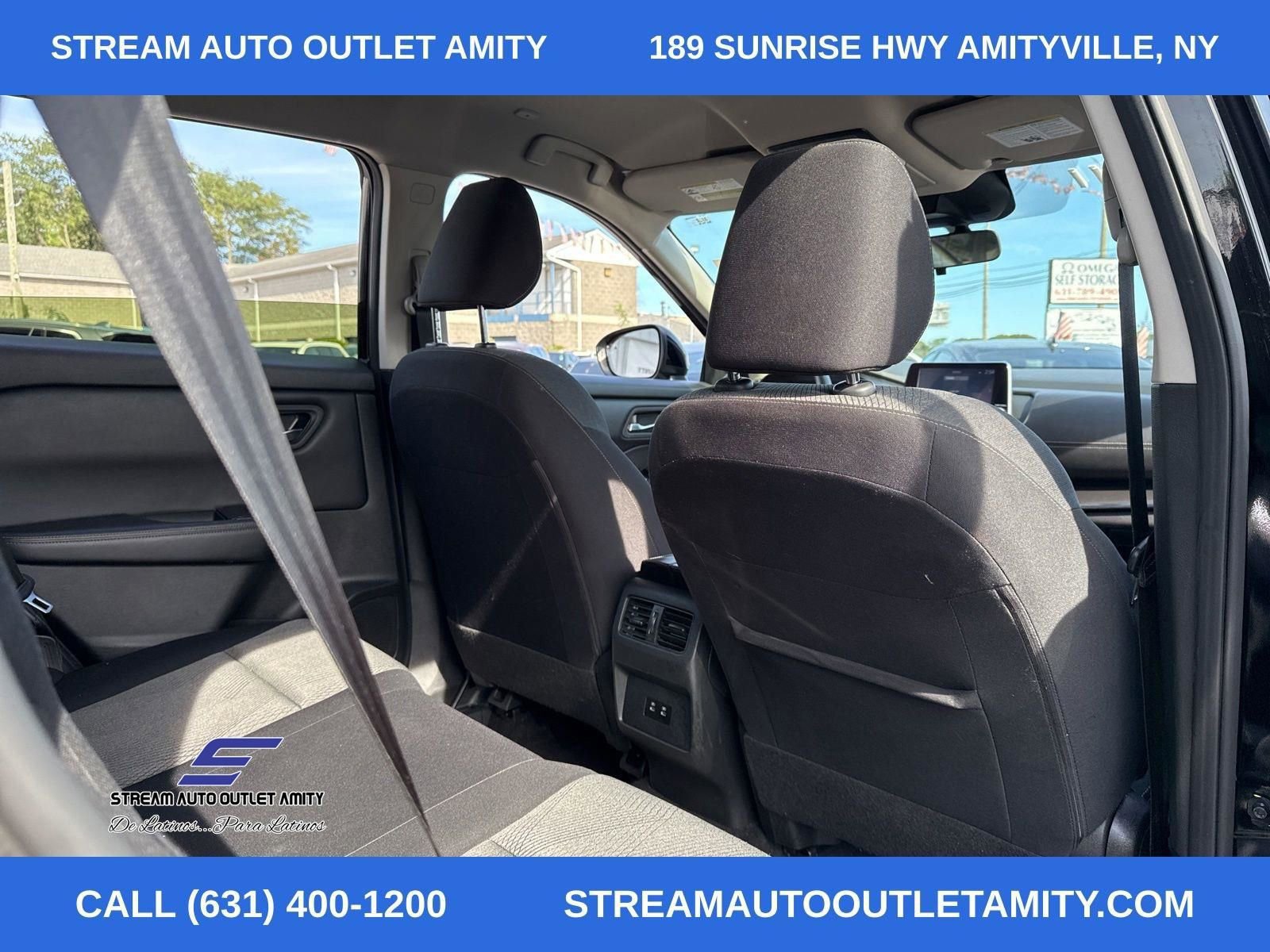 Used 2024 Nissan Rogue SV image 17