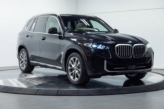 New 2026 BMW X5 xDrive50e image 5