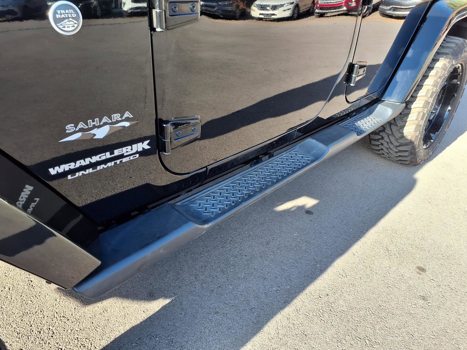 Used 2018 Jeep Wrangler Unlimited Sahara w/ Connectivity Group image 10