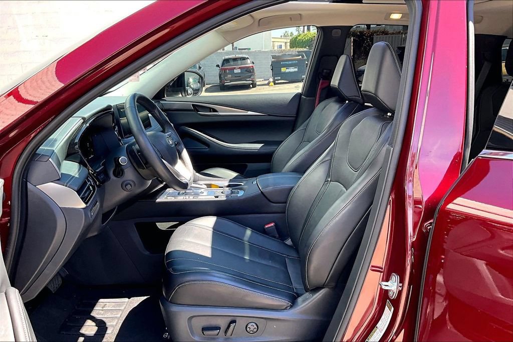 Used 2023 INFINITI QX60 Luxe w/ Cargo Package AWD/4WD image 14