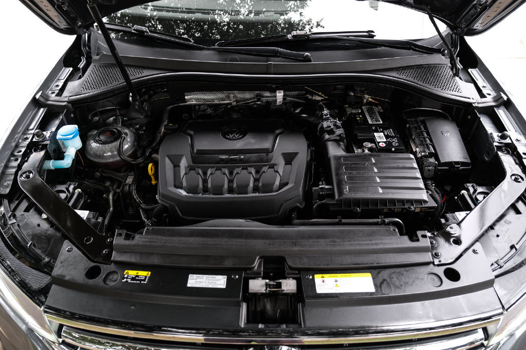 Used 2023 Volkswagen Tiguan S AWD/4WD image 7