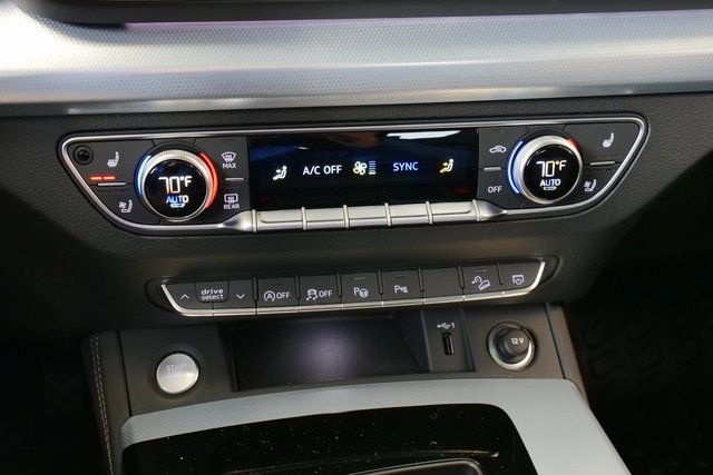 Certified 2025 Audi Q5 Prestige w/ Prestige Package image 24