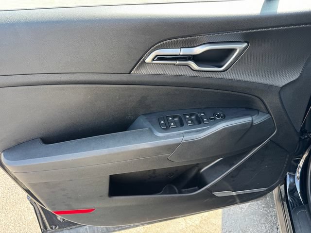 Used 2025 Kia Sportage LX FWD image 20
