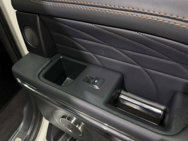 Used 2023 Ford Expedition Platinum image 58