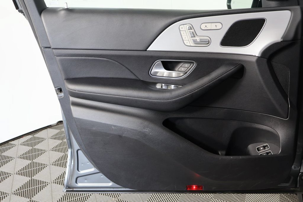 Used 2024 Mercedes-Benz GLE 450e 4MATIC image 12