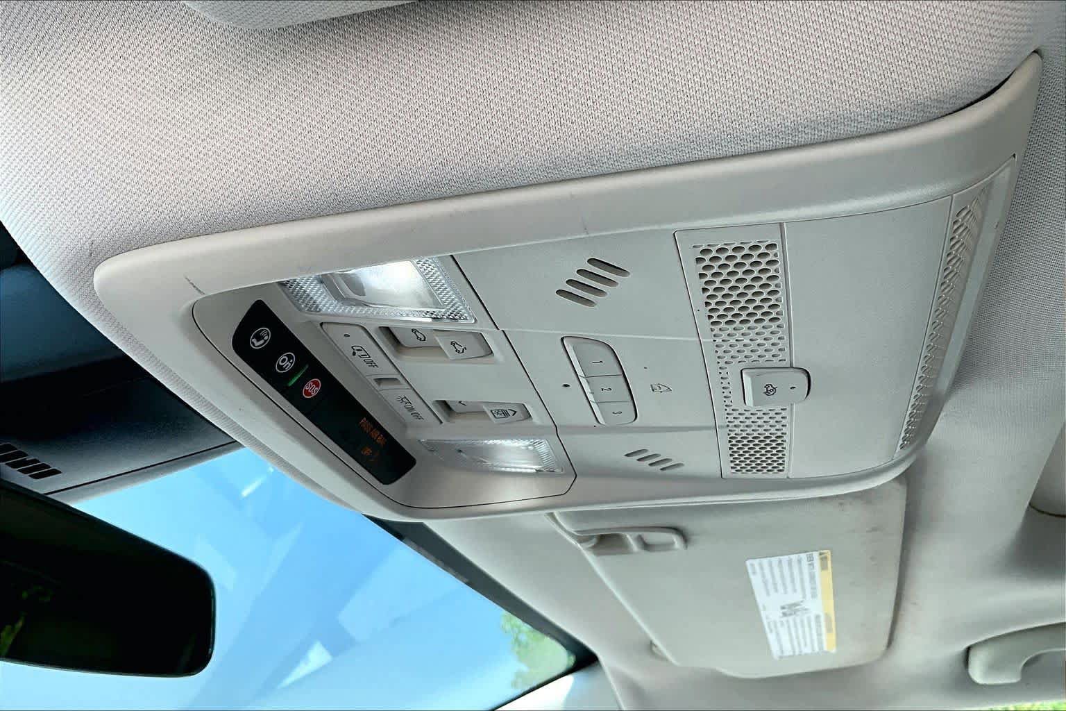 Used 2021 Cadillac XT5 Premium Luxury AWD/4WD image 37
