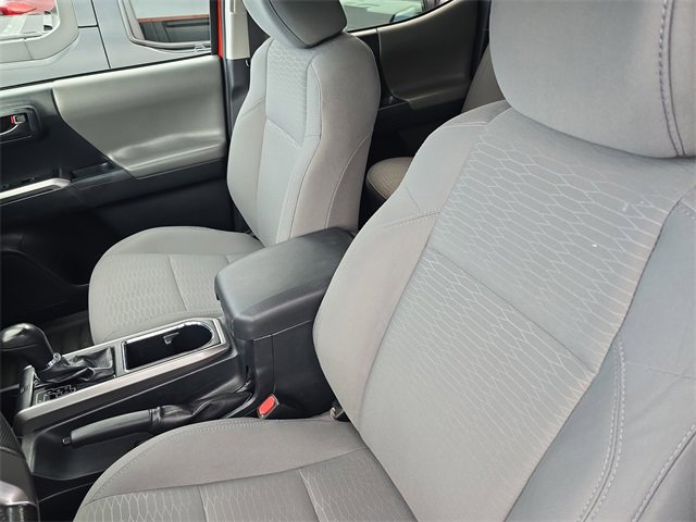 Used 2018 Toyota Tacoma SR5 image 17
