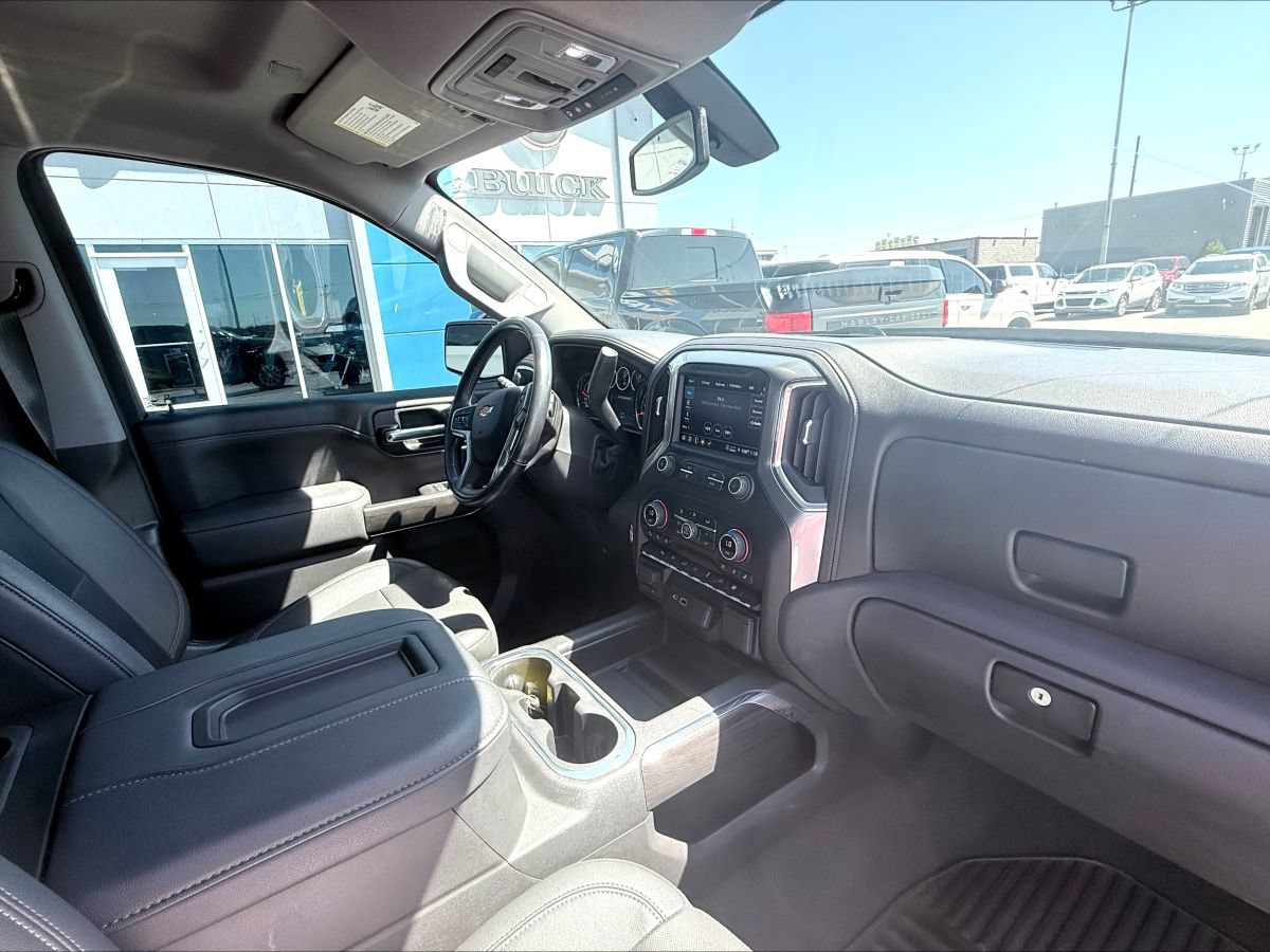 Used 2021 Chevrolet Silverado 1500 LTZ RWD image 13
