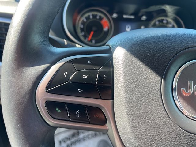 Used 2019 Jeep Cherokee Overland AWD/4WD image 25