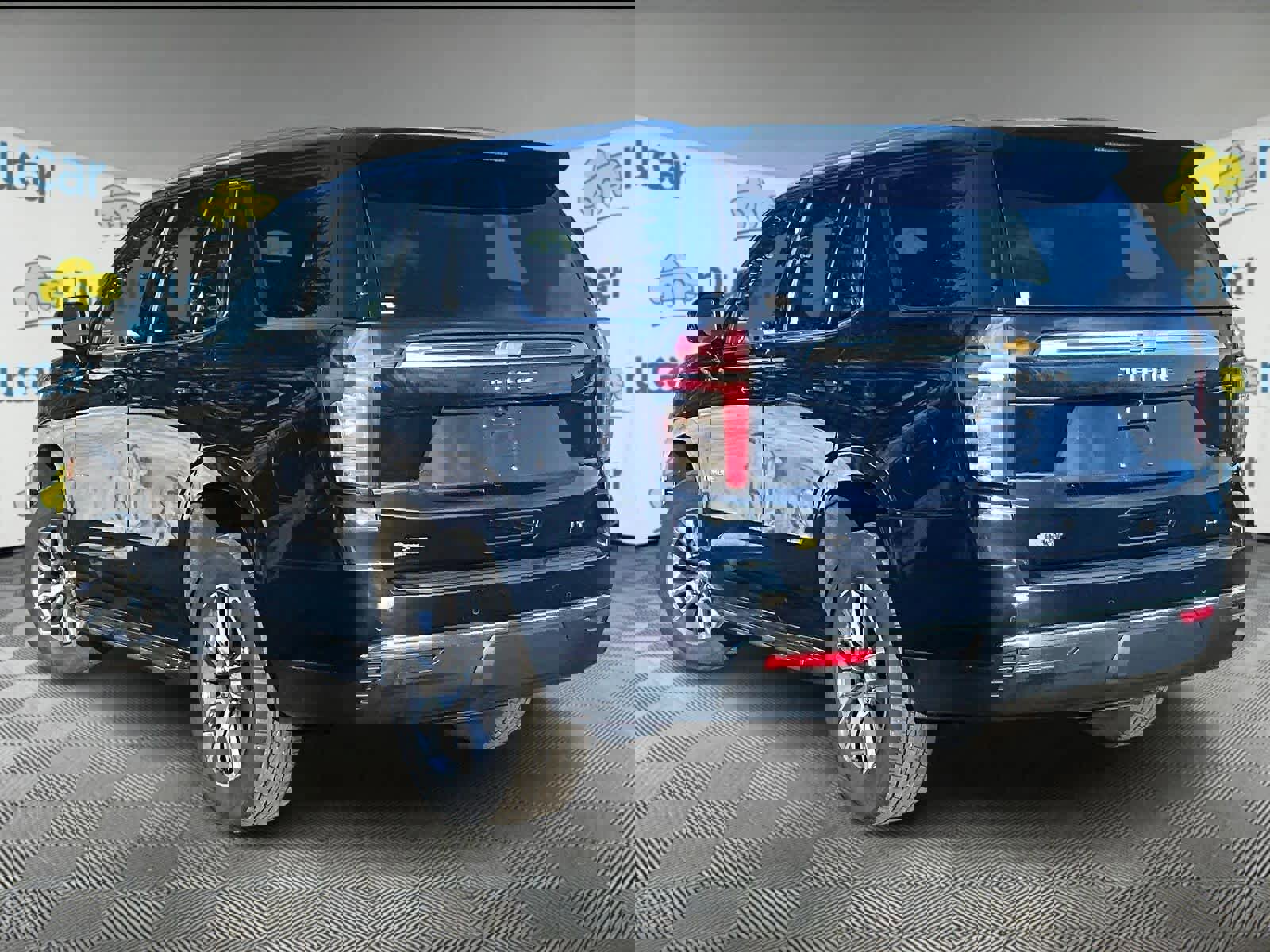 Used 2022 Chevrolet Tahoe LT w/ LT Signature Plus Package image 4