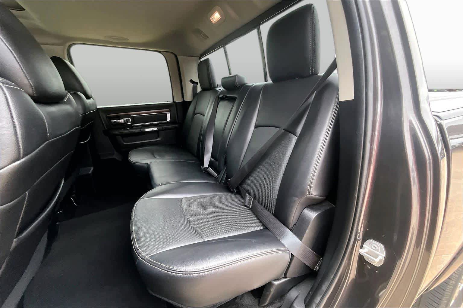 Used 2016 RAM 2500 Laramie AWD/4WD image 18