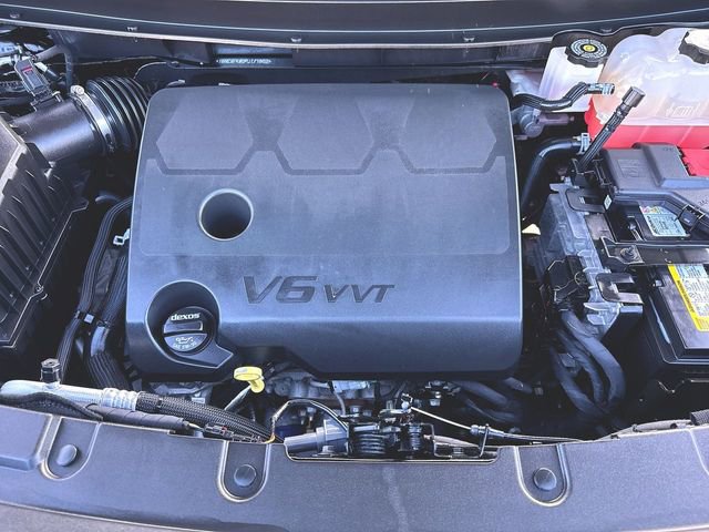 Used 2023 Chevrolet Traverse LS w/ Safety Package image 28