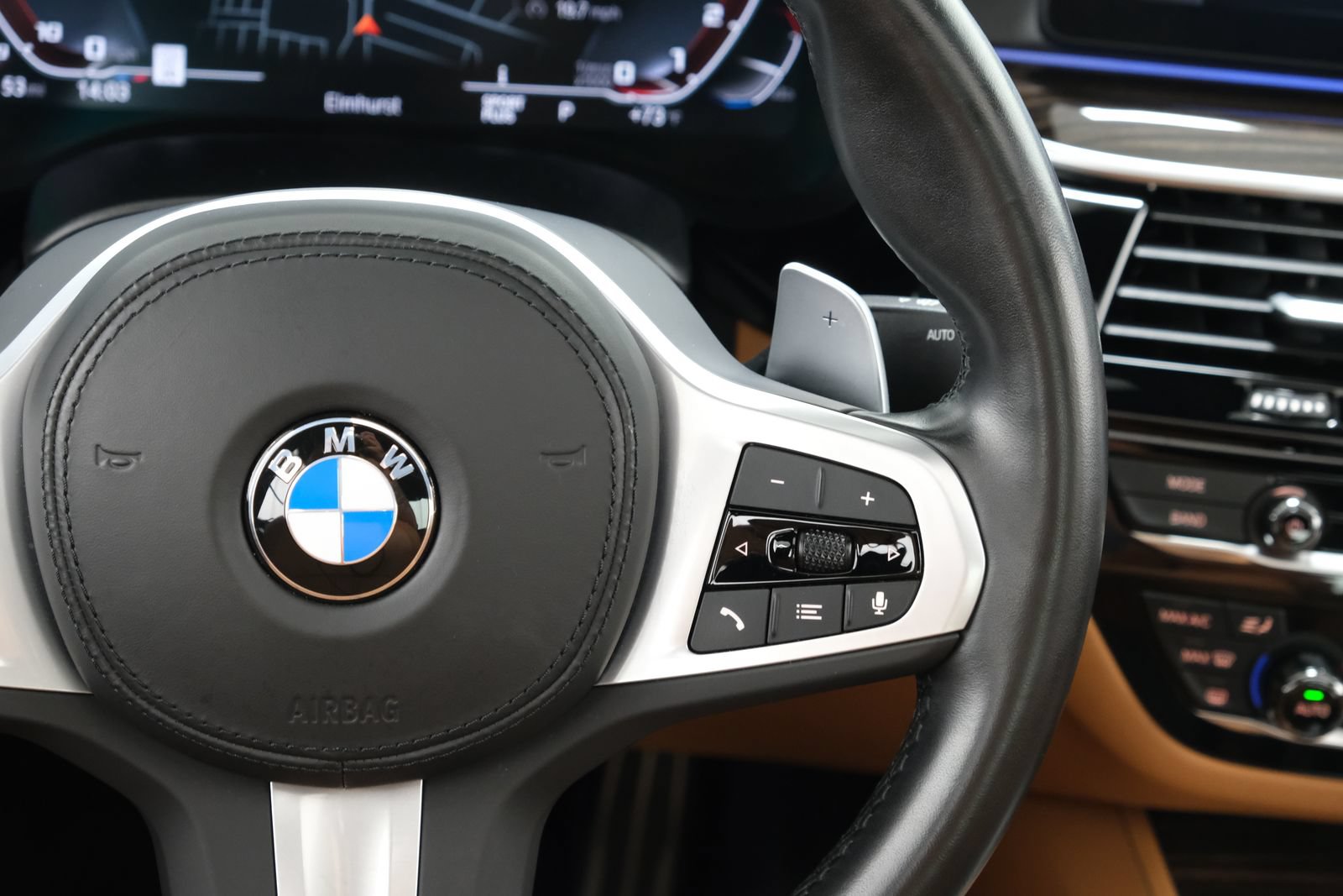 Used 2023 BMW M550i xDrive w/ Executive Package AWD/4WD image 13